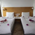 Eden Hotell