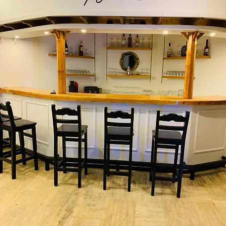 伊甸园酒店 2*